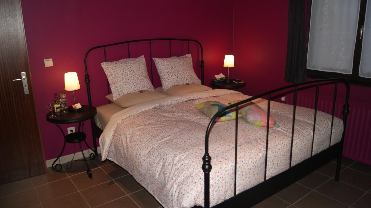 Fleurs-Sauvages Bed & Breakfast Hebronval Room photo